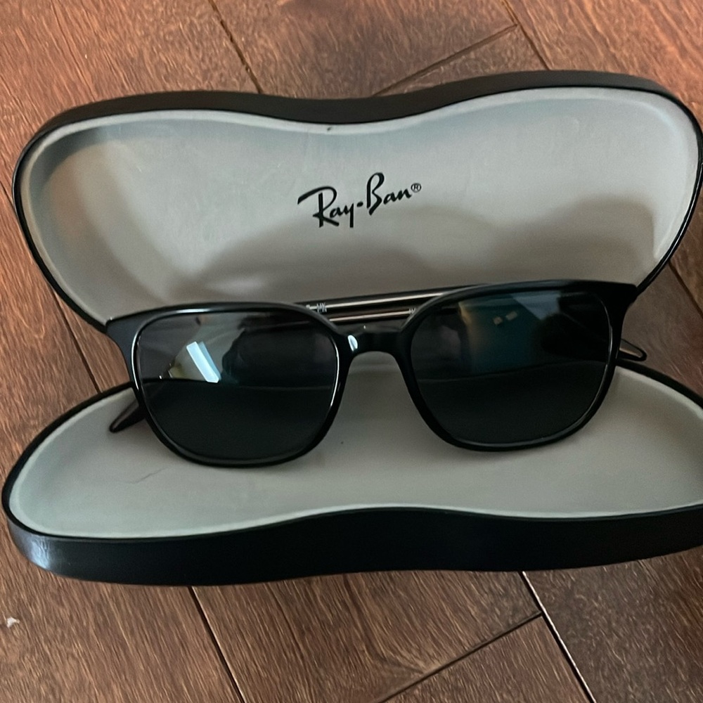 Ray-Ban’s Polarized sunglasses(prescription)